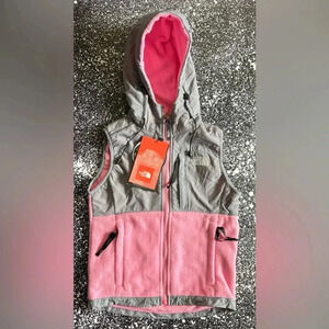 Girl’s The North Face Polartec Hooded Vest Size Small Pink/Gray